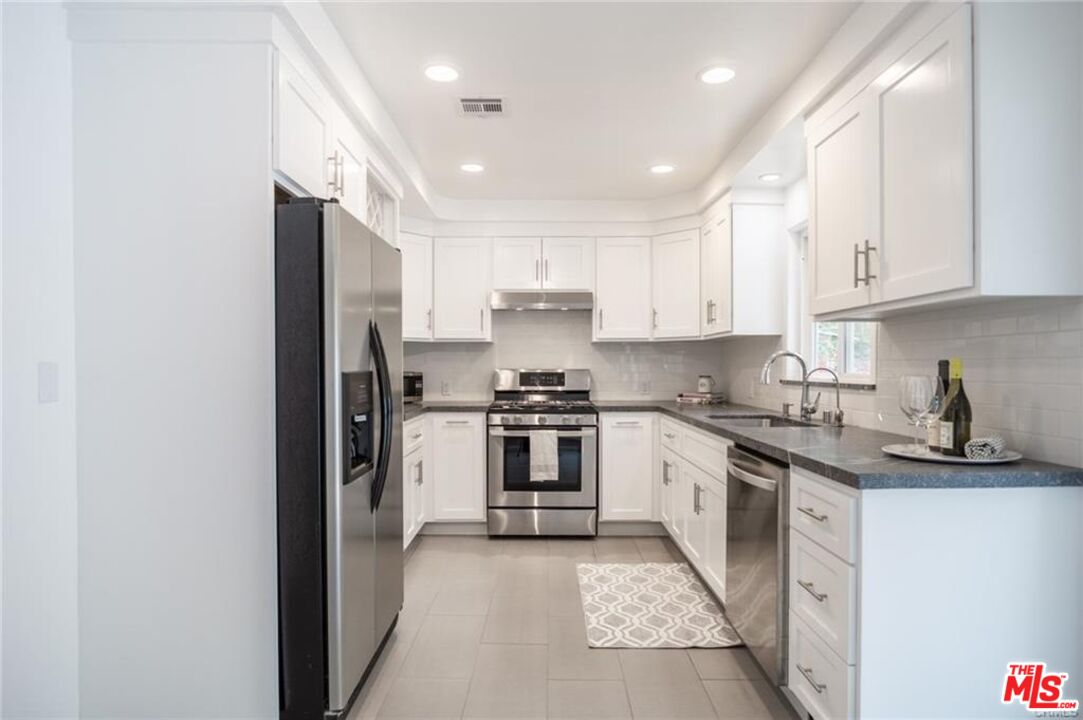 3720 Ventura Canyon Ave