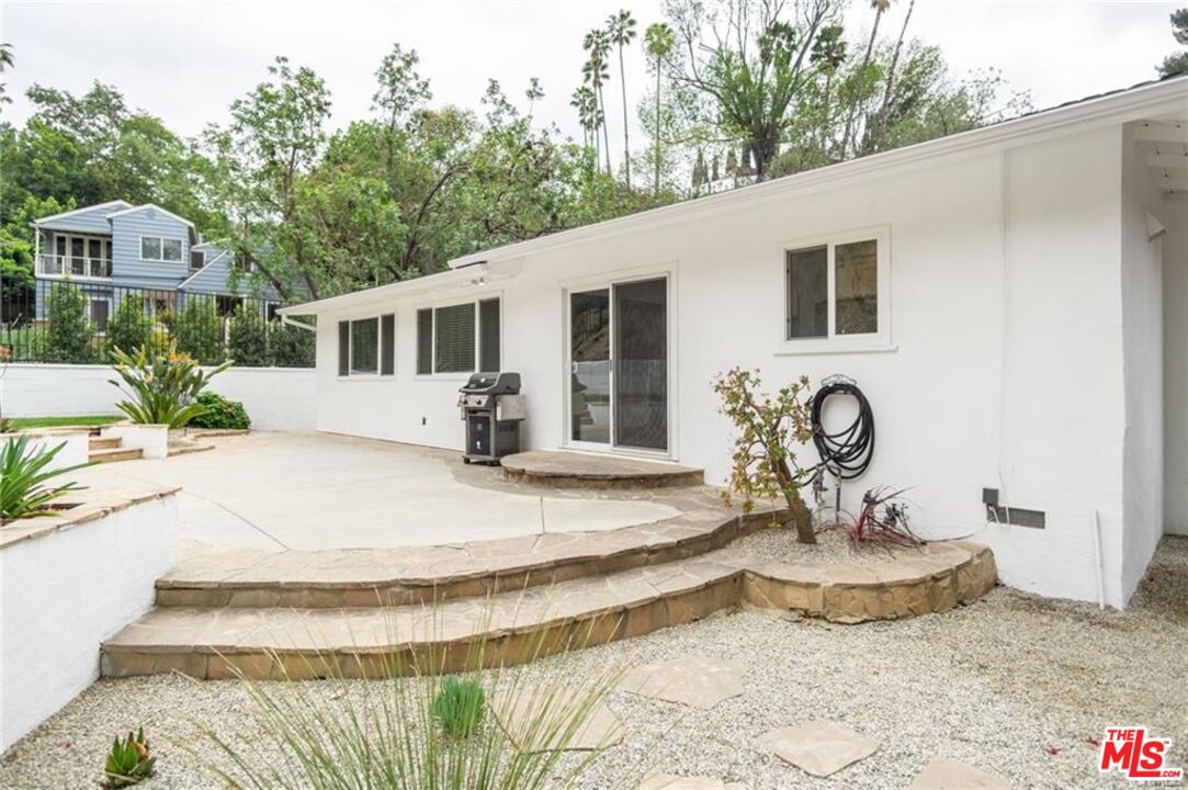 3720 Ventura Canyon Ave