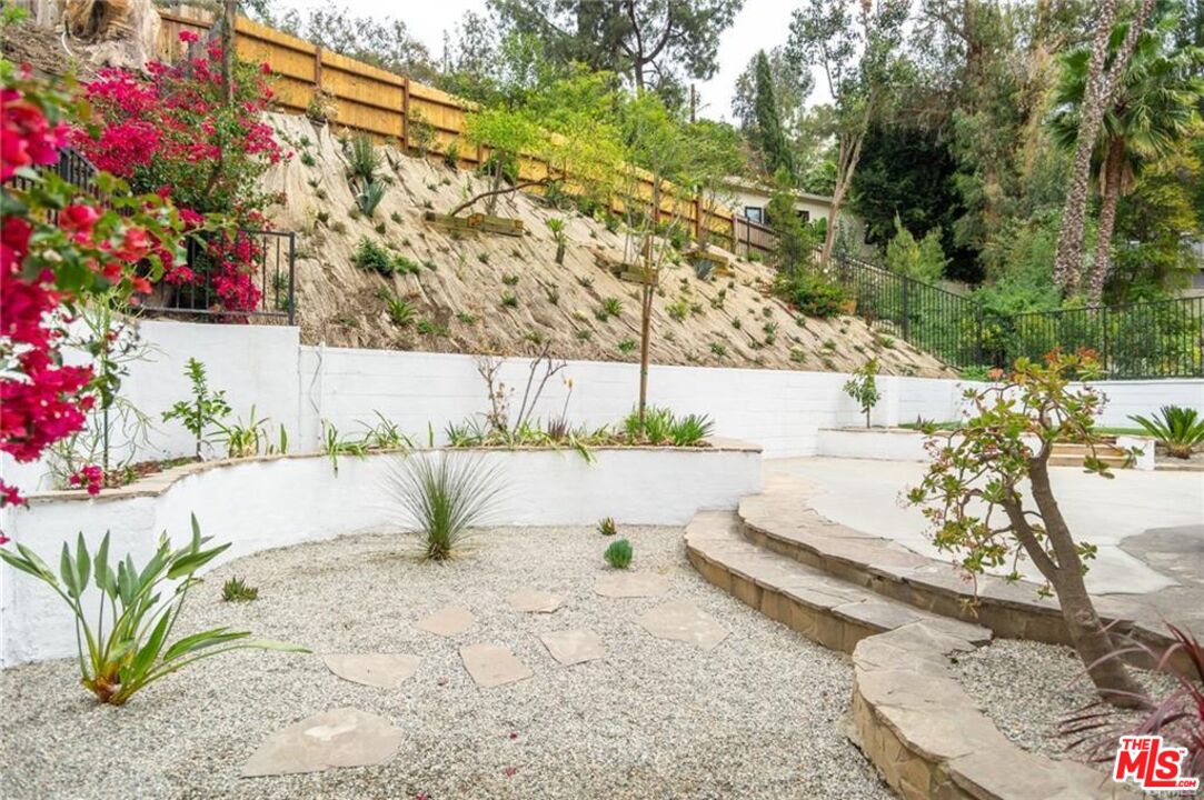 3720 Ventura Canyon Ave