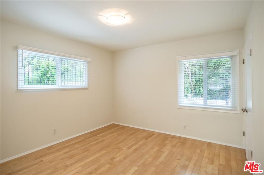 3720 Ventura Canyon Ave