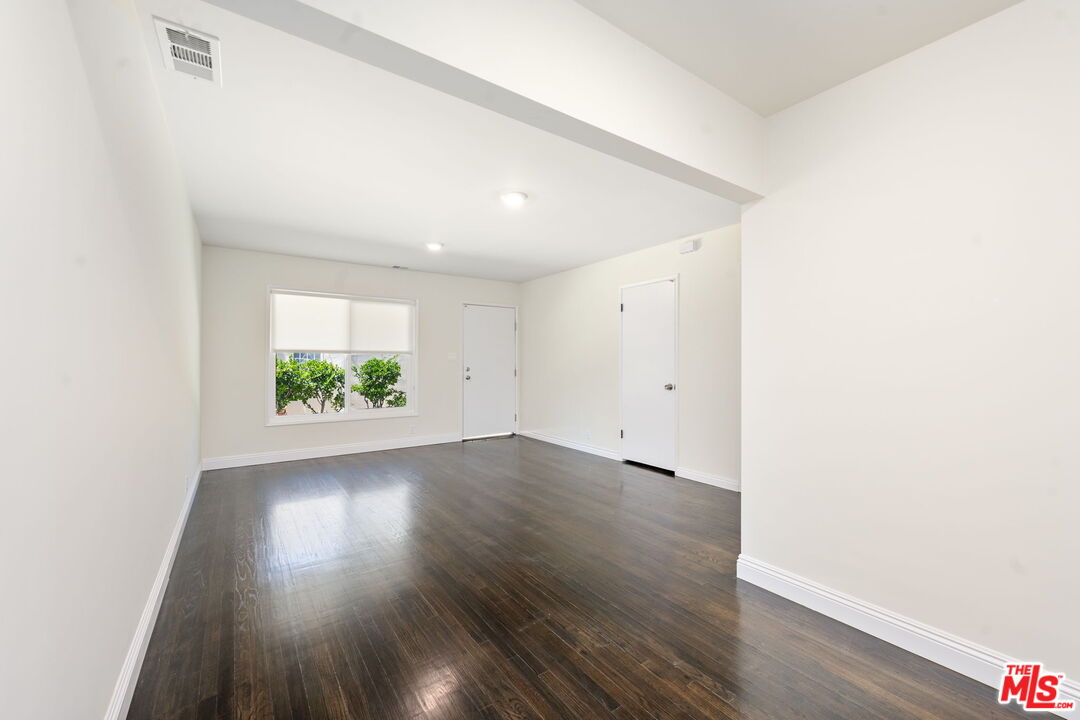 2007 E Villa St Unit: C