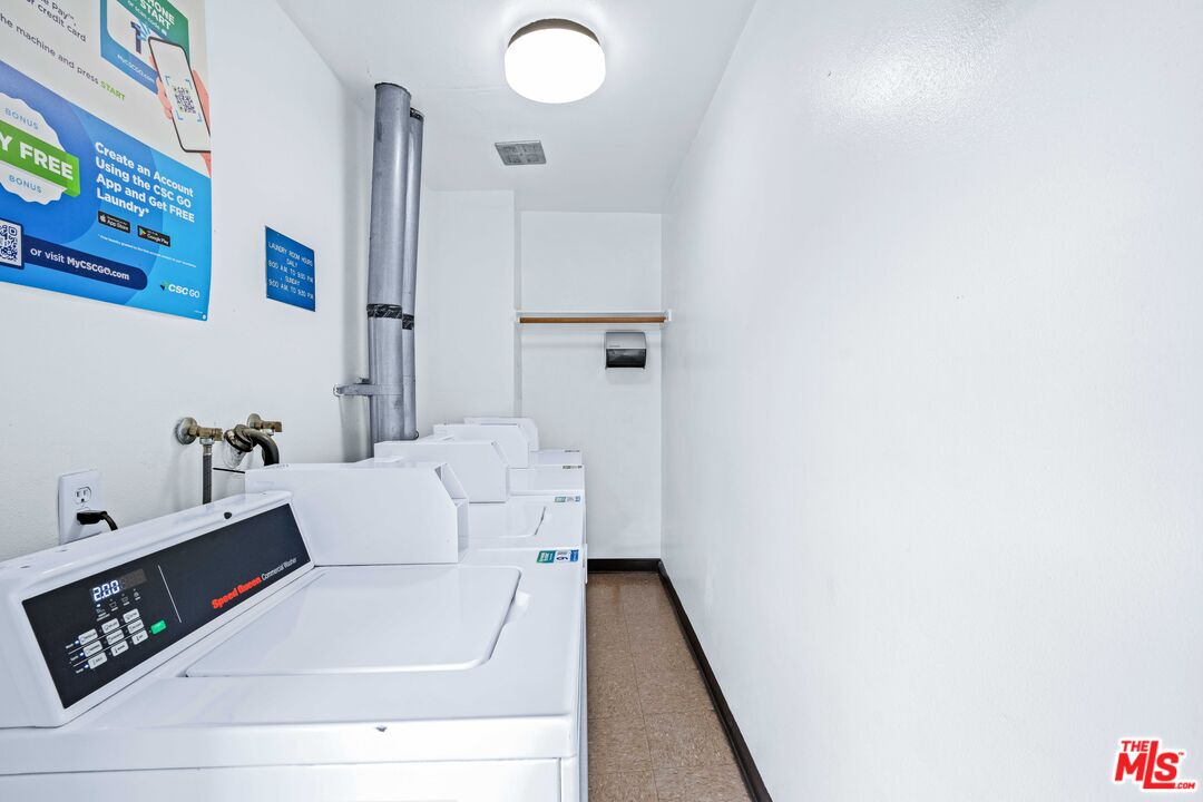 12801 Moorpark St Unit: 308