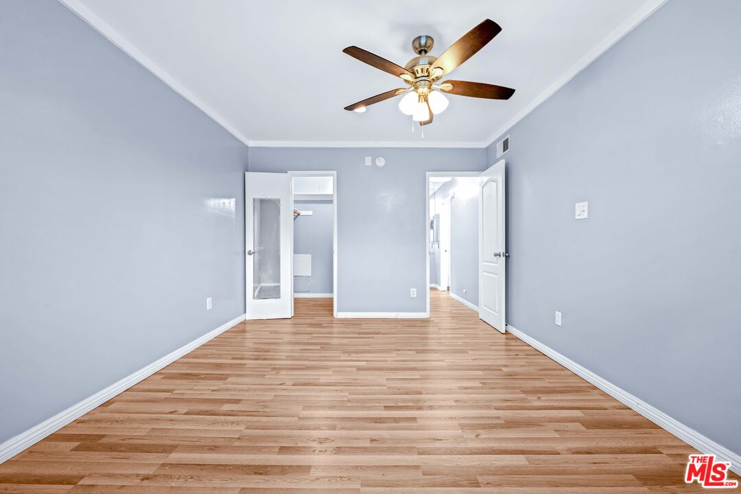 12801 Moorpark St Unit: 308