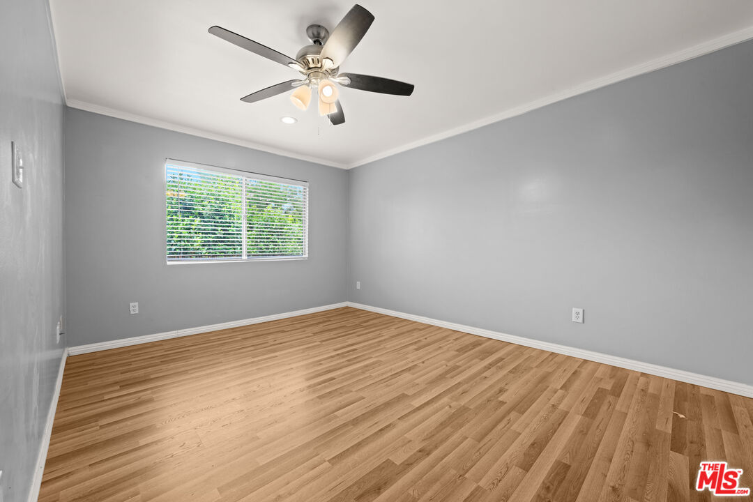 12801 Moorpark St Unit: 308