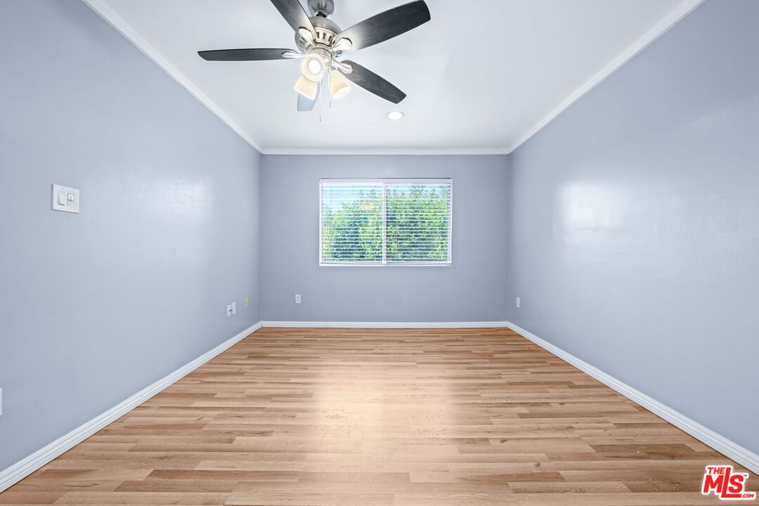 12801 Moorpark St Unit: 308