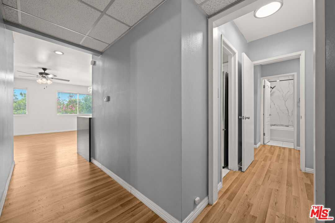 12801 Moorpark St Unit: 308