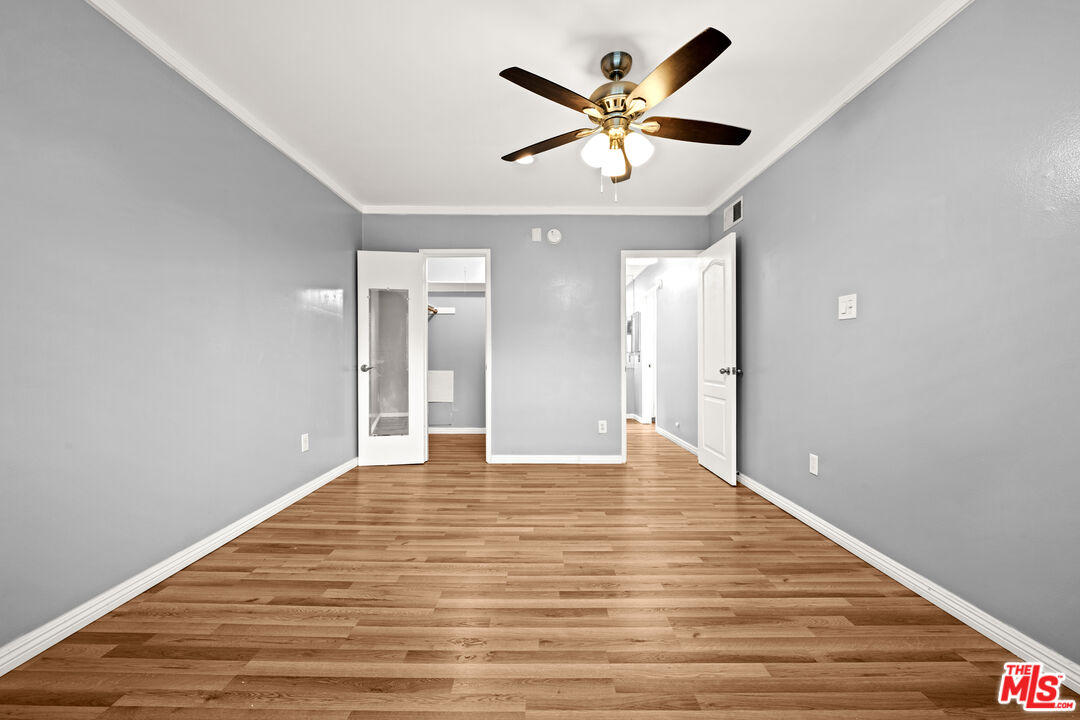 12801 Moorpark St Unit: 308