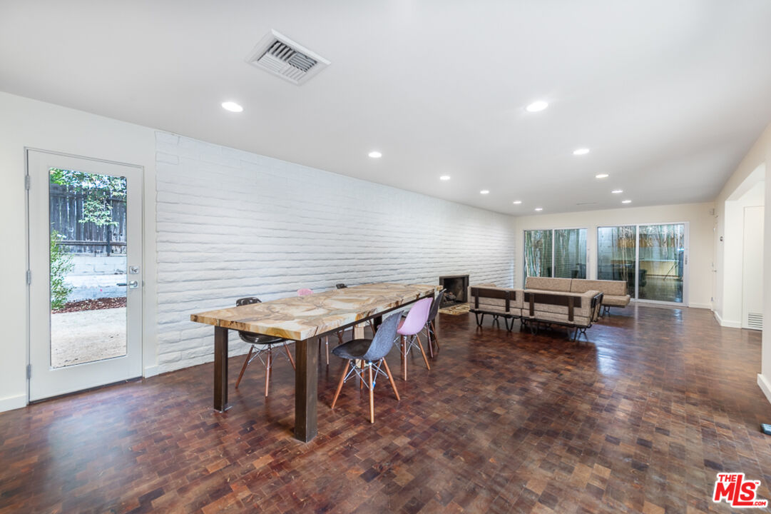 12931 Valleyheart Dr