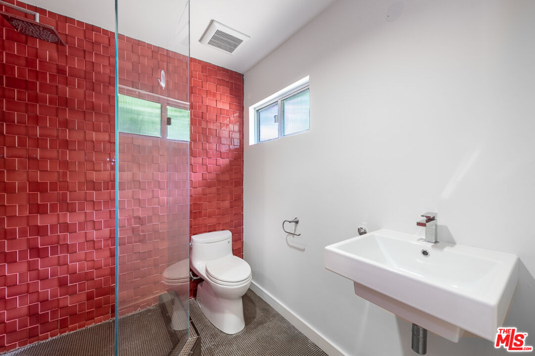 12931 Valleyheart Dr