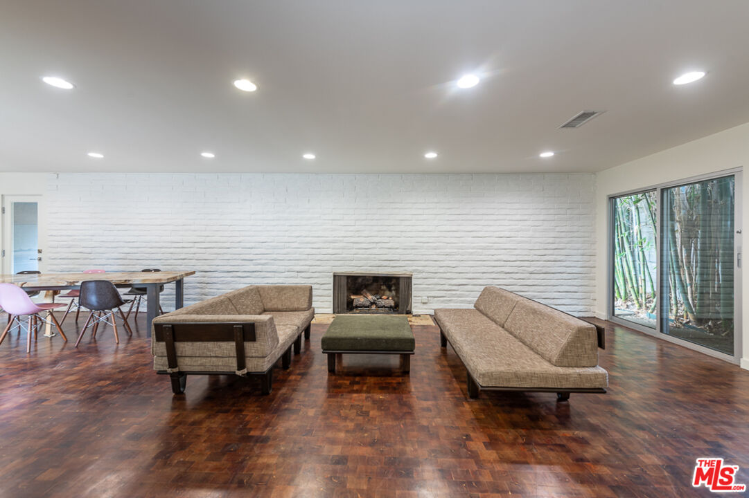 12931 Valleyheart Dr