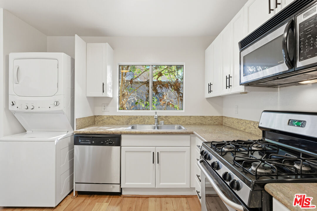 18350 Hatteras St Unit: 277