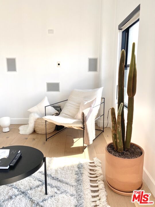 416 S Spring St Unit: 1210