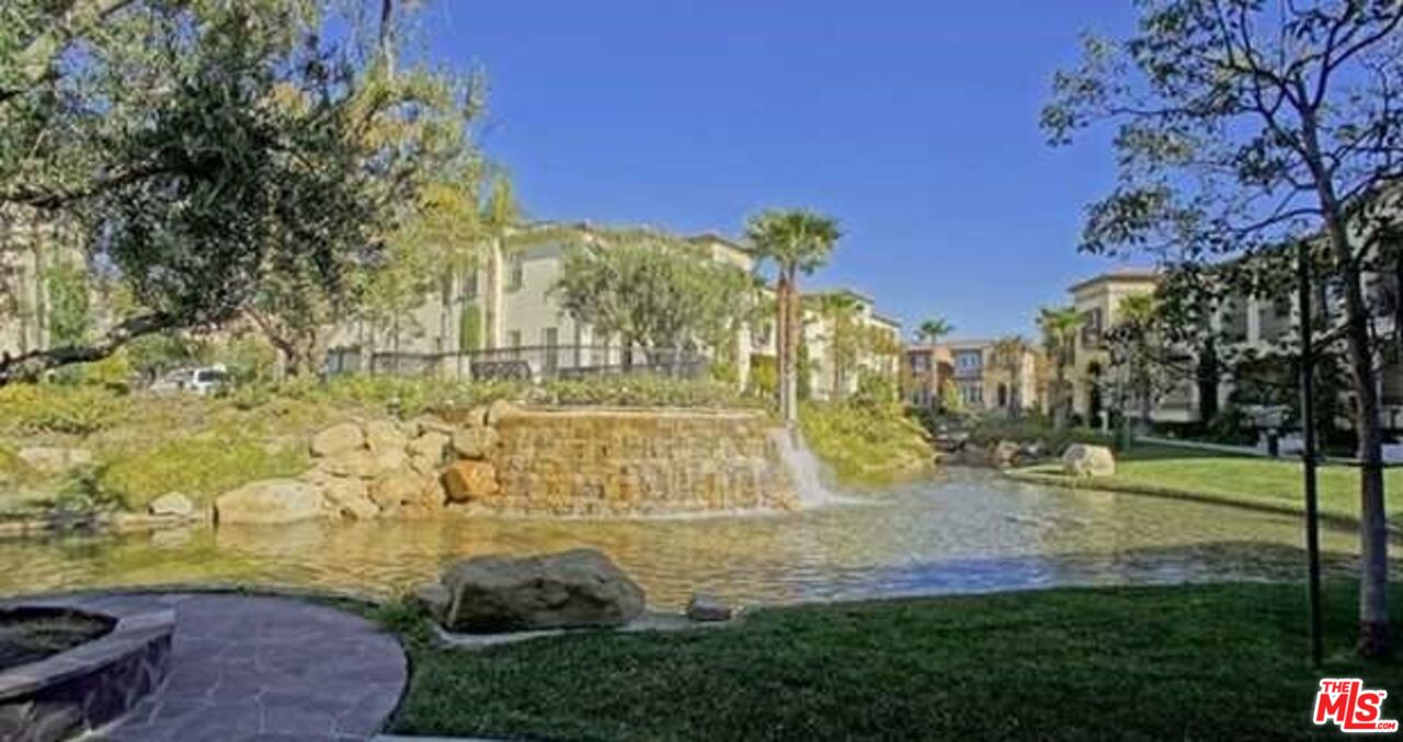 20329 Paseo Los Arcos