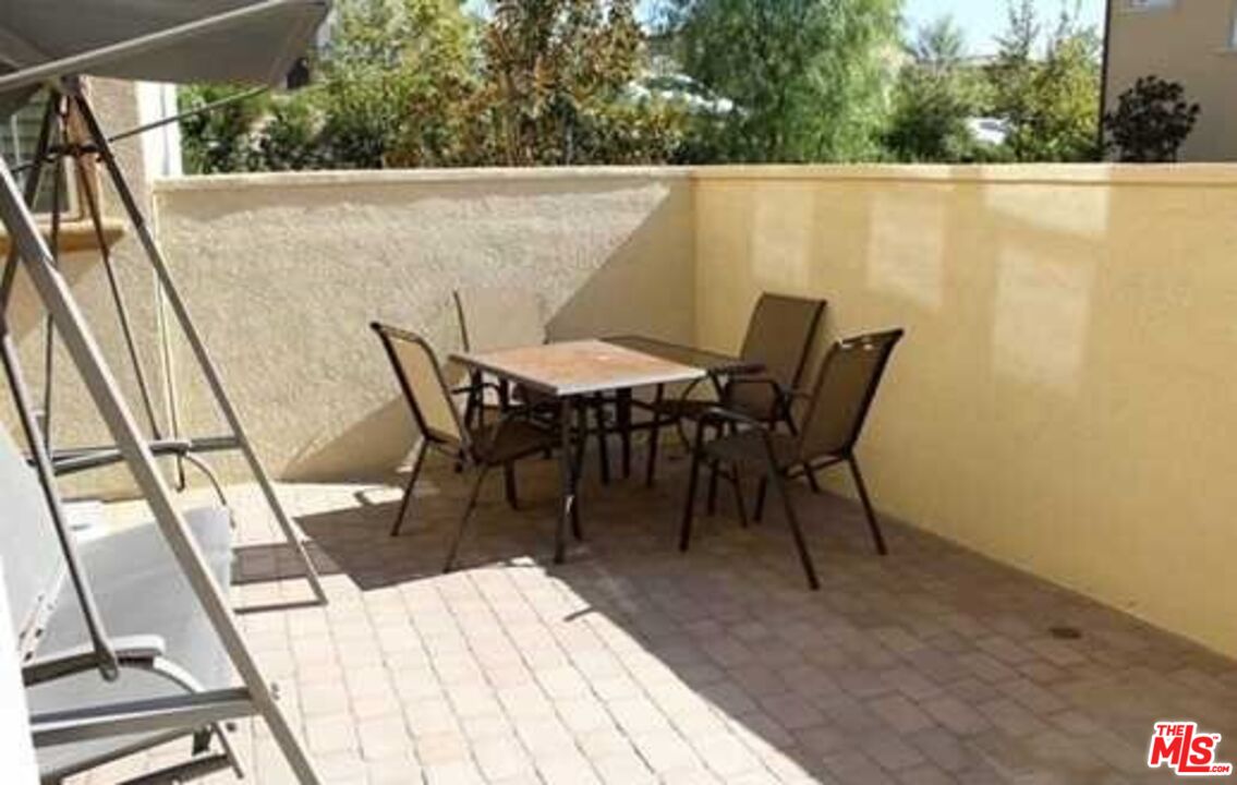 20329 Paseo Los Arcos