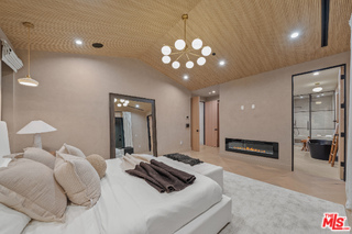 11317 Valley Spring Ln