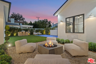 11317 Valley Spring Ln