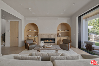 11317 Valley Spring Ln