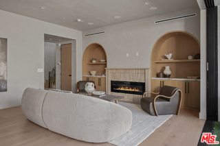 11317 Valley Spring Ln