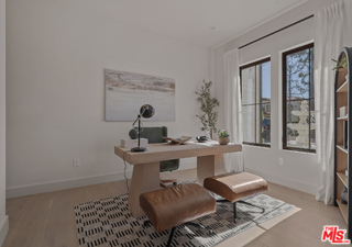 11317 Valley Spring Ln