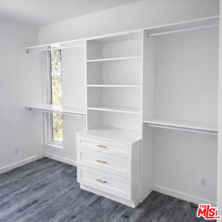 4112 Vanetta Place Pl