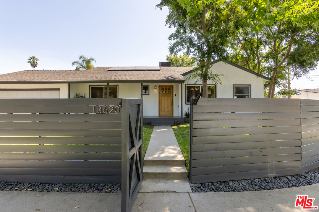 13620 Sylvan St