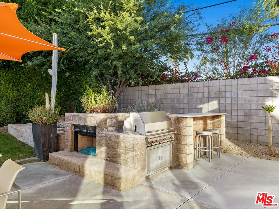 1765 Royal Palm Ct