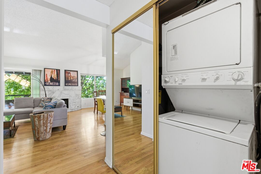 15155 Sherman Way Unit: 47