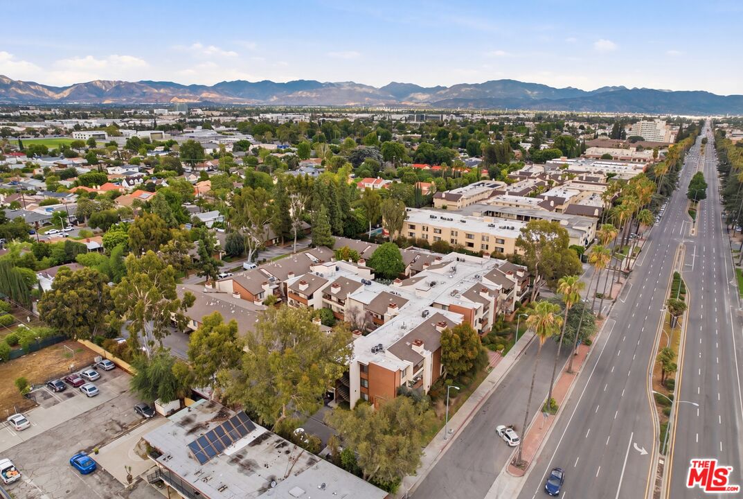 15155 Sherman Way Unit: 47