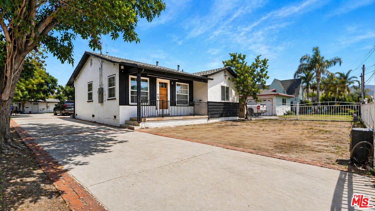 10341 Arminta St