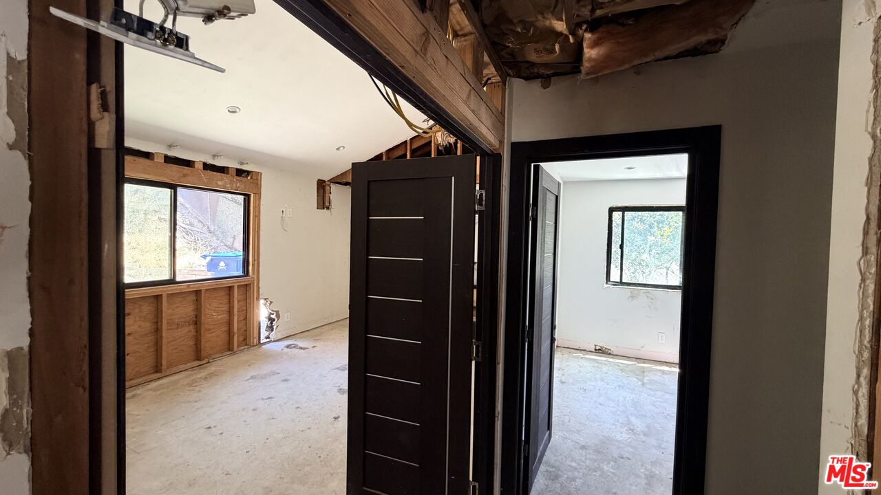 12656 Woodley Ave