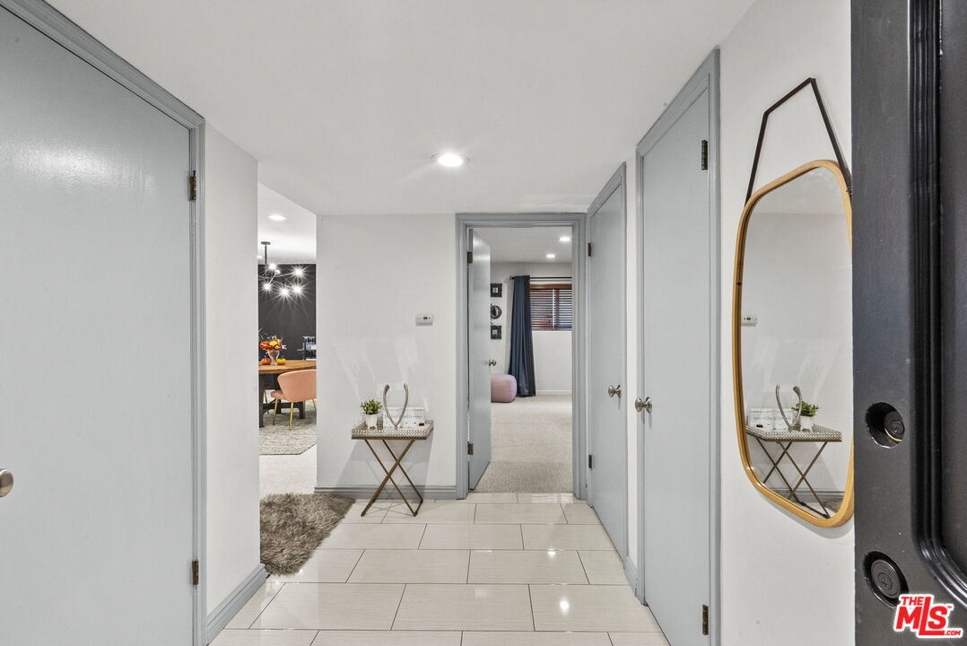 6752 Hillpark Dr Unit: 202