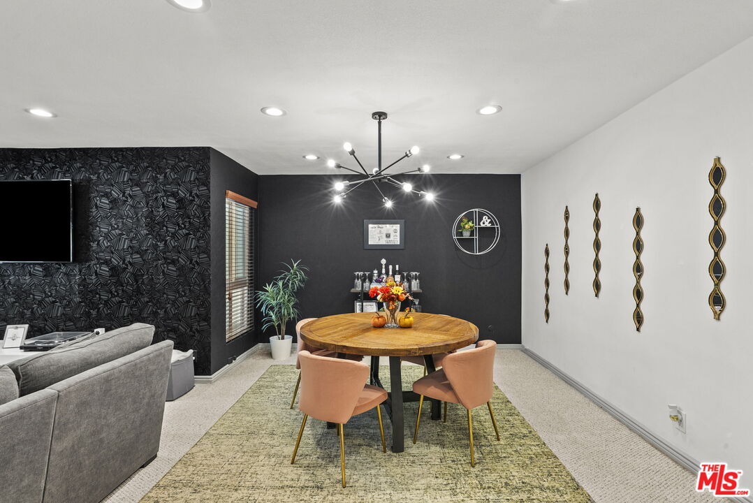 6752 Hillpark Dr Unit: 202