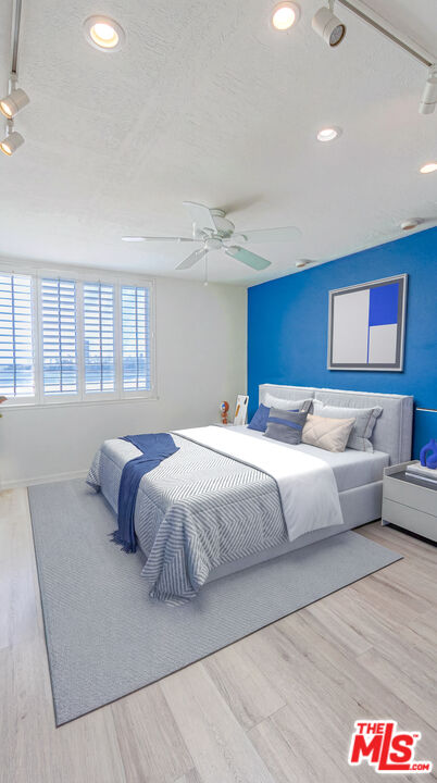 1140 E Ocean Blvd Unit: 235