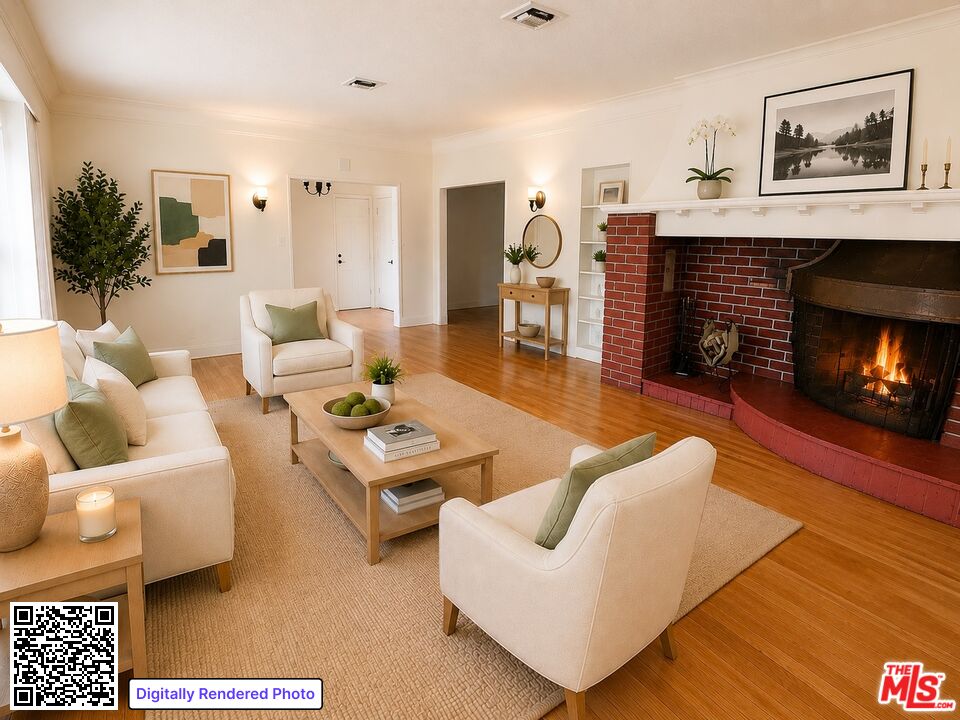 1014 N Alexandria Ave