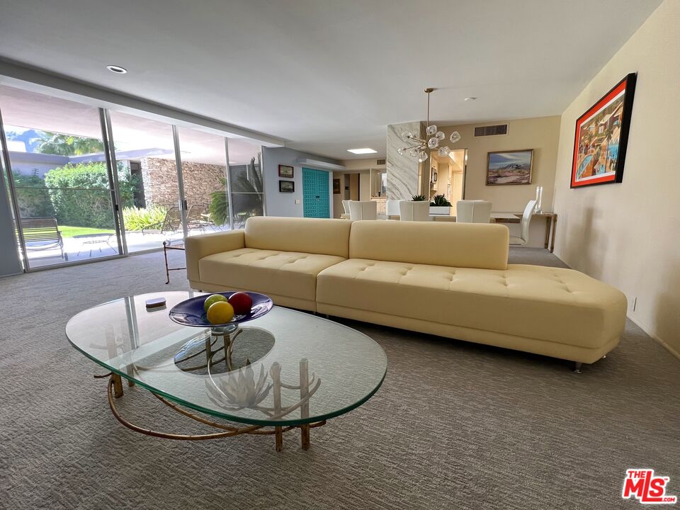 500 W Arenas Rd Unit: 8