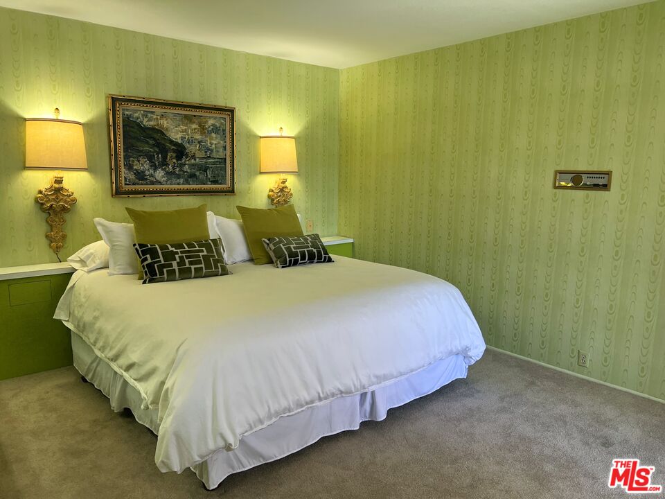 500 W Arenas Rd Unit: 8