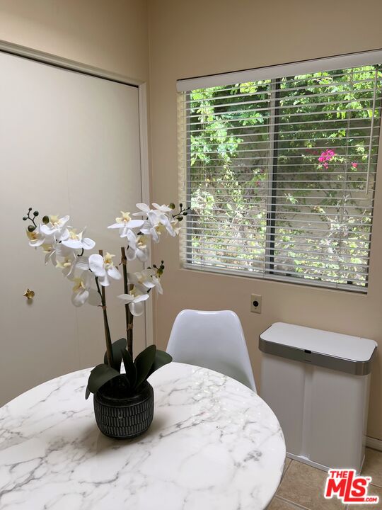 500 W Arenas Rd Unit: 8