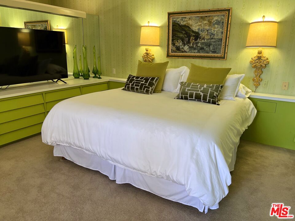 500 W Arenas Rd Unit: 8