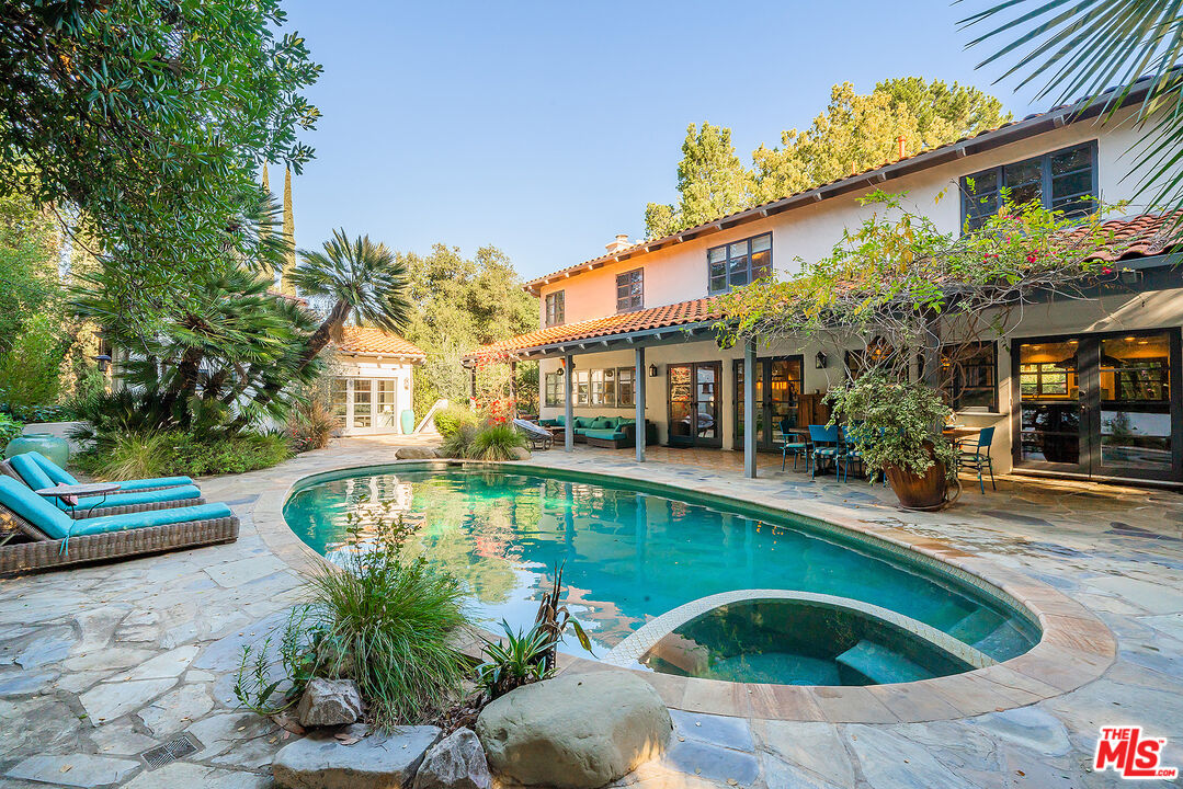 11670 Duque Dr