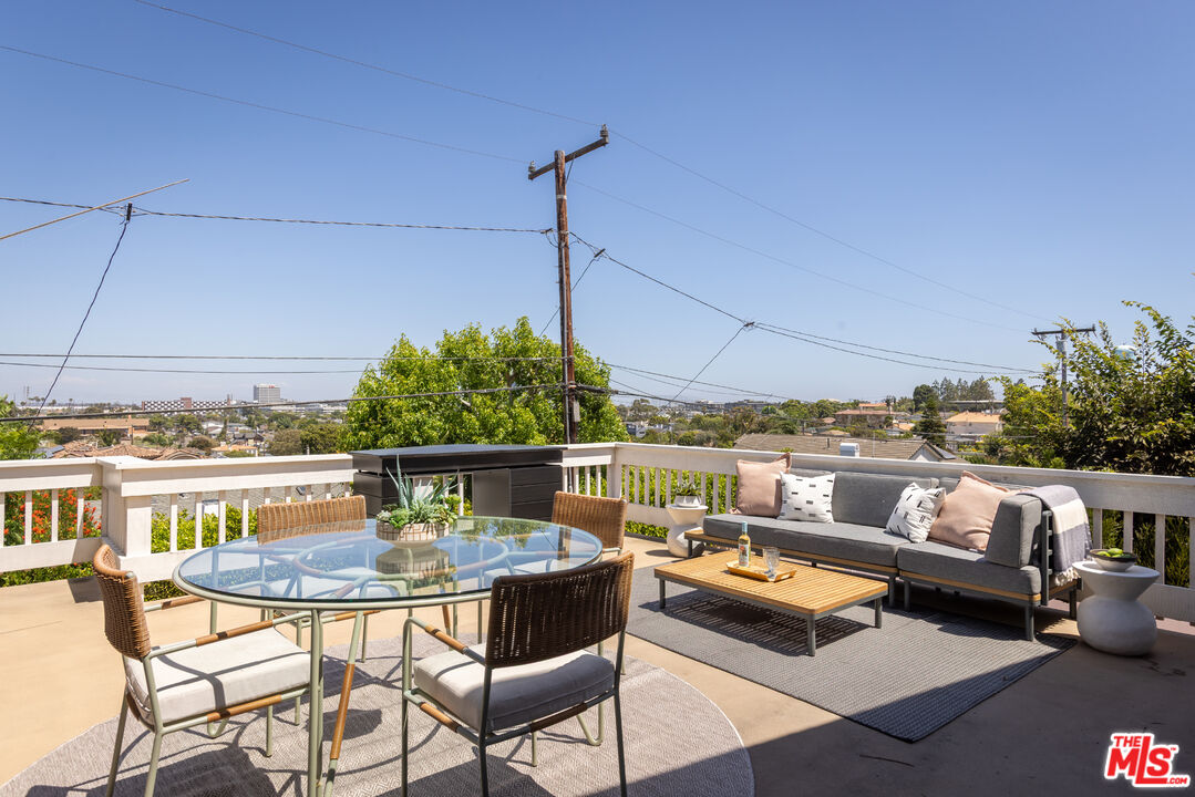 624 Sierra St