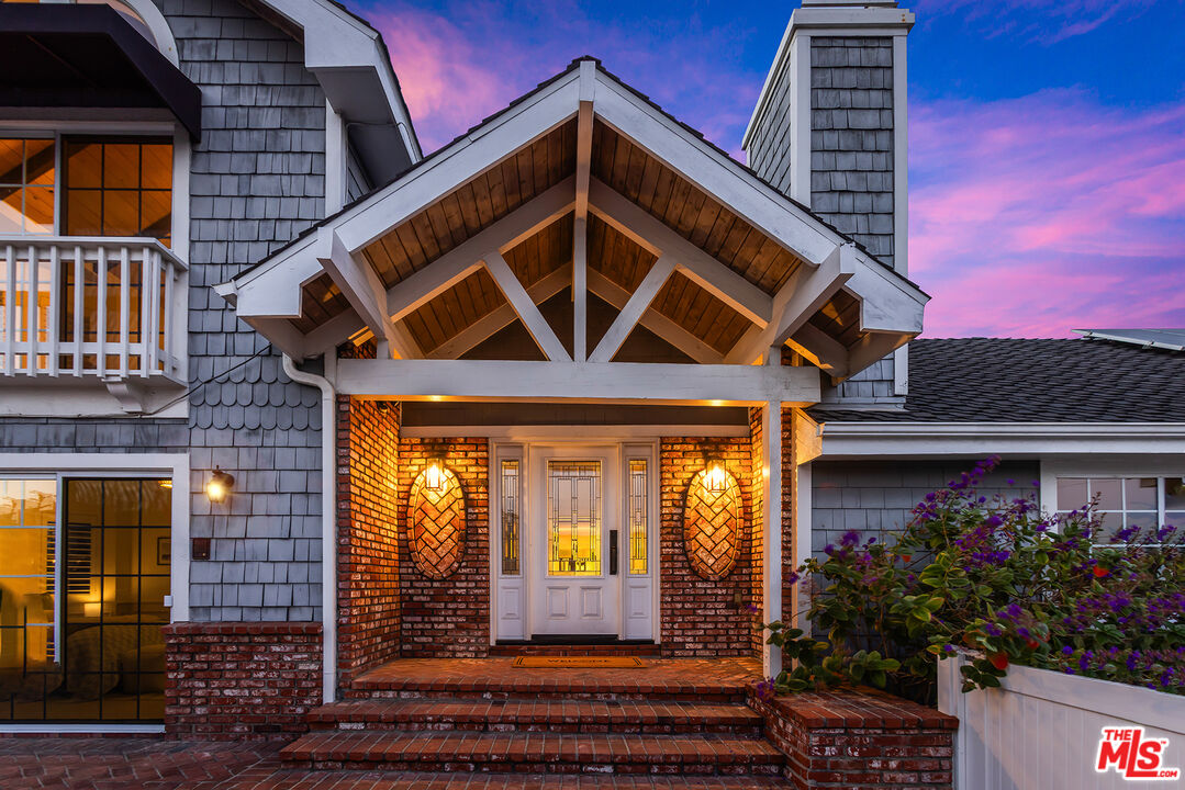 624 Sierra St