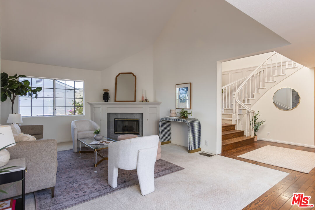 624 Sierra St