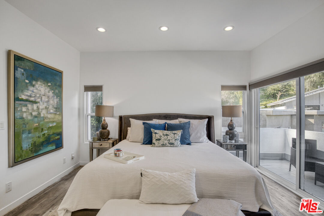 4112 Vanetta Pl