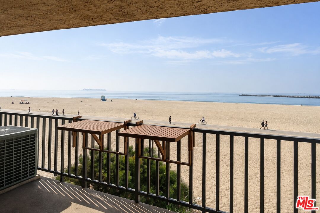 1140 E Ocean Blvd Unit: 235