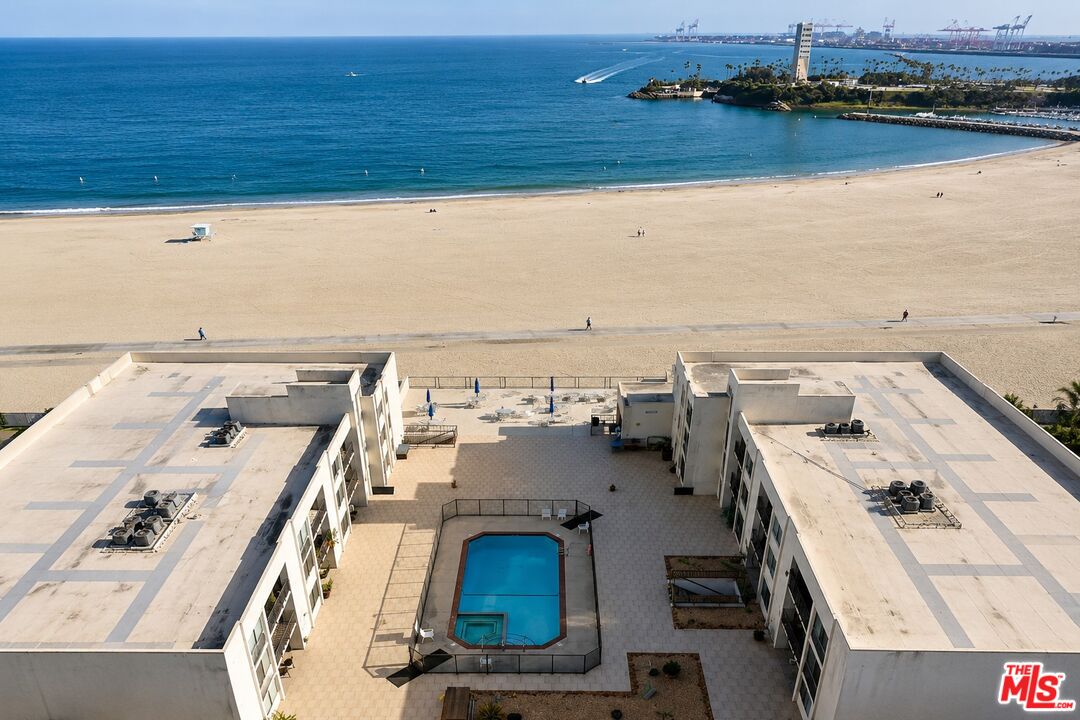 1140 E Ocean Blvd Unit: 235