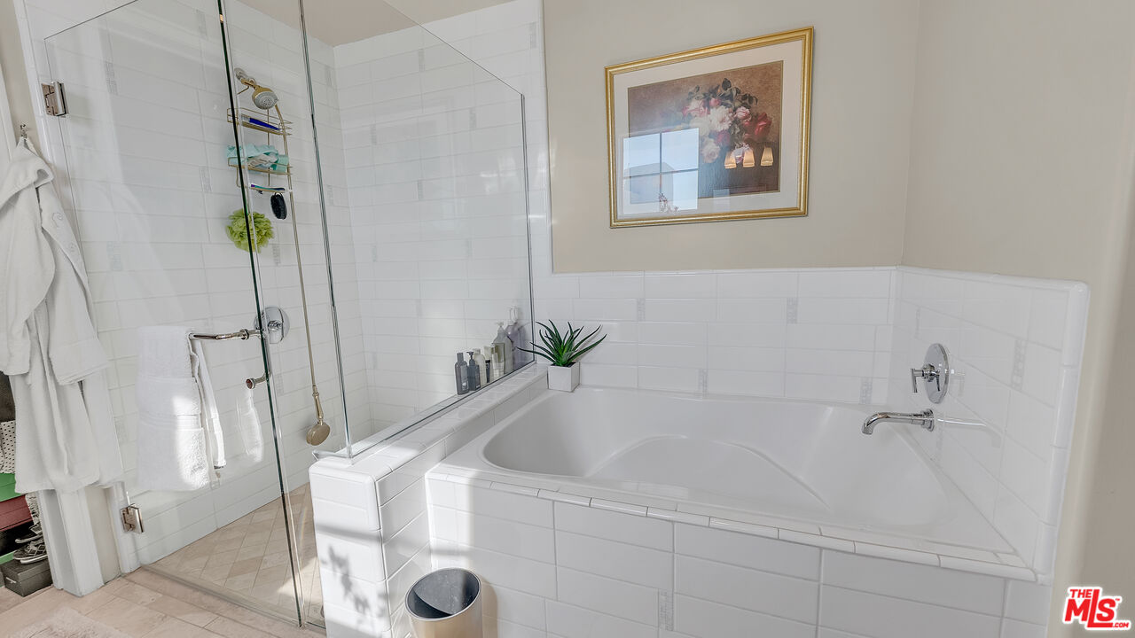 611 Caruso Ave