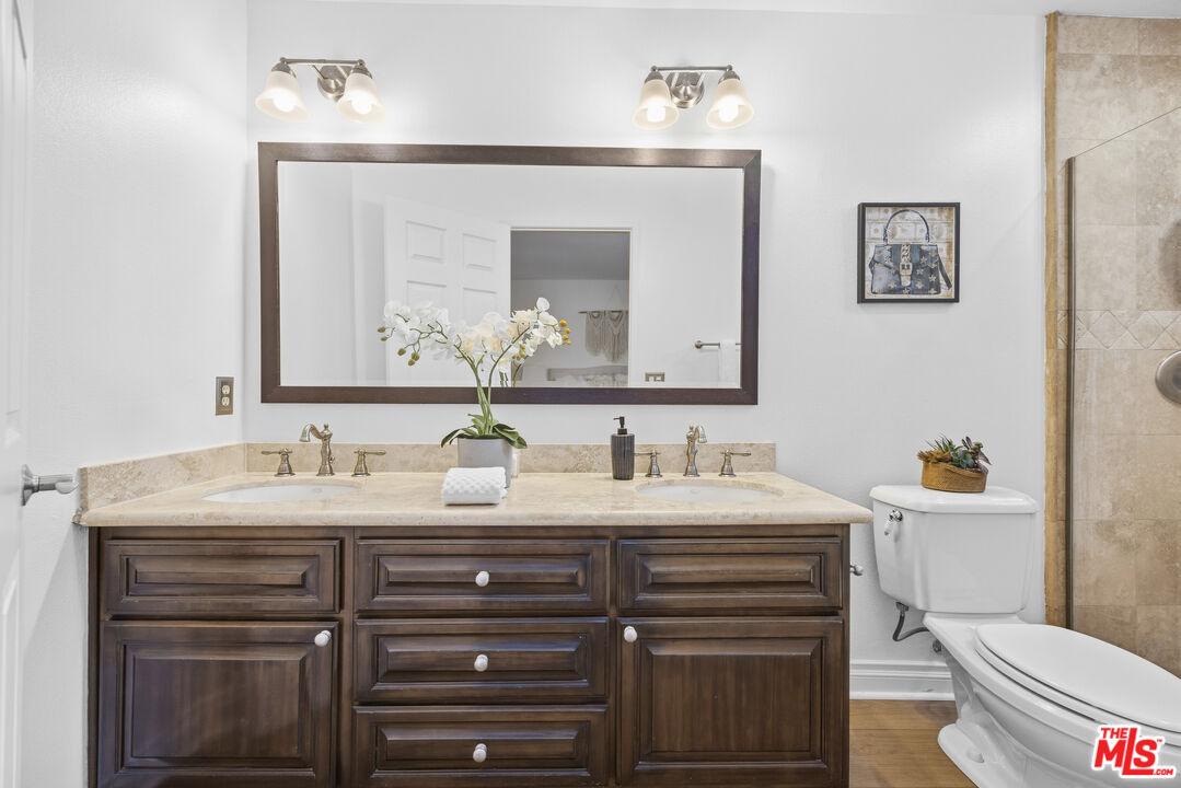 4164 Tujunga Ave Unit: 103