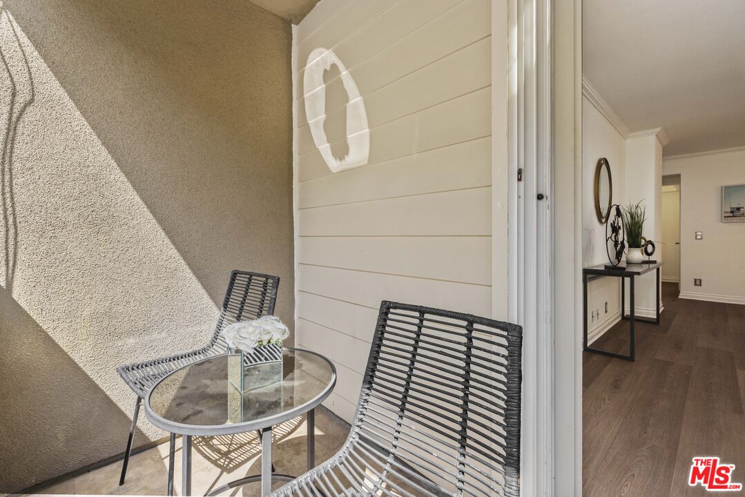 4164 Tujunga Ave Unit: 103