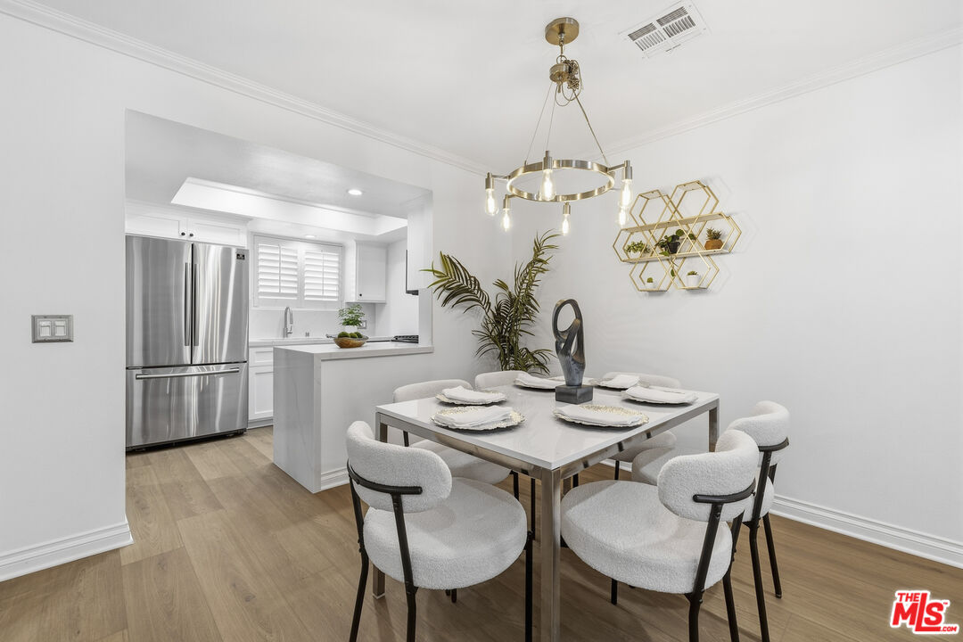 4164 Tujunga Ave Unit: 103