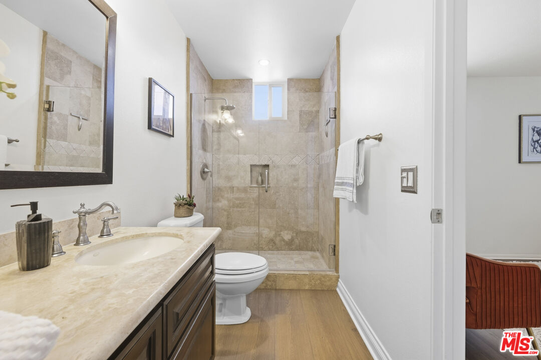 4164 Tujunga Ave Unit: 103